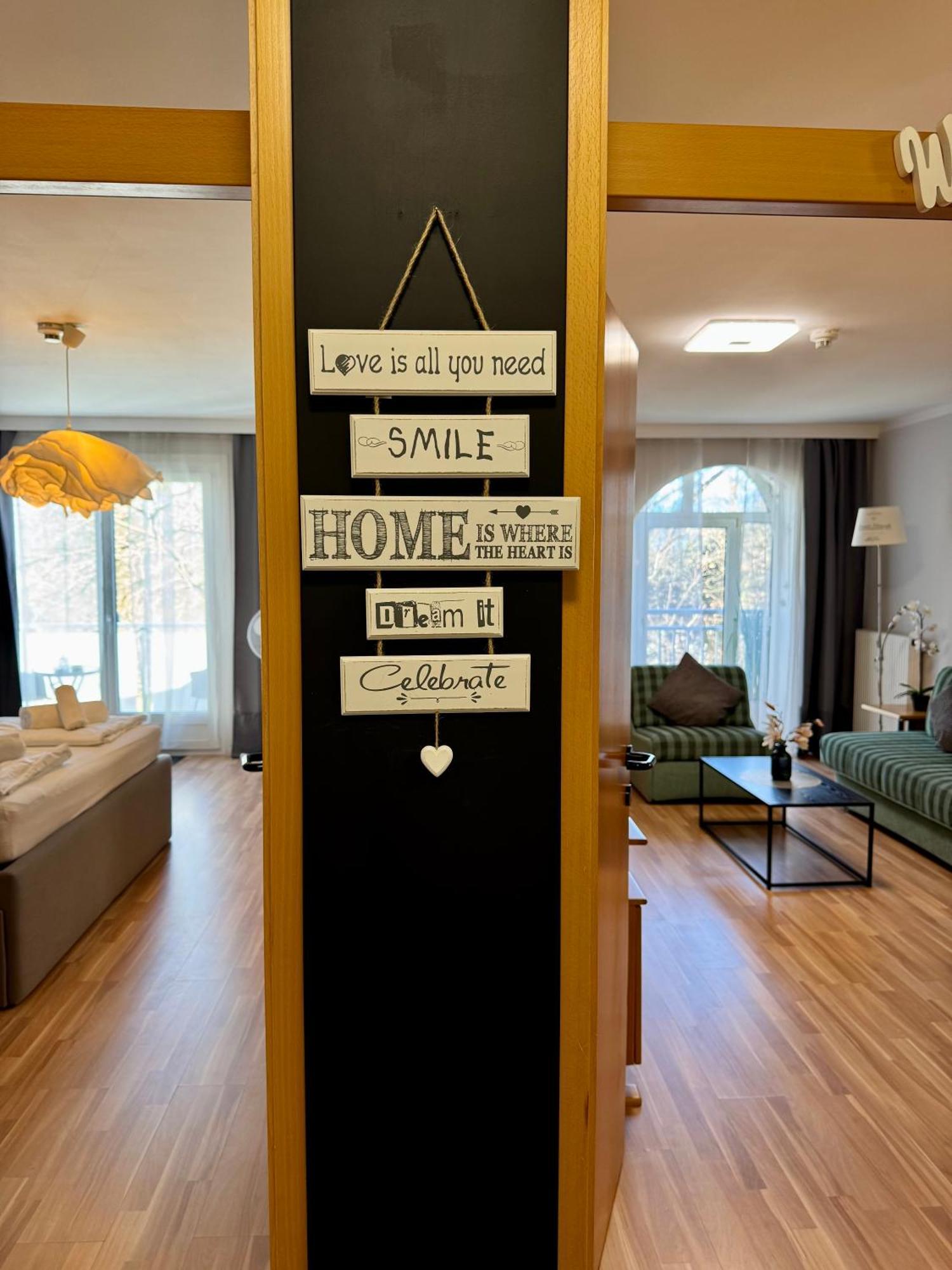 Happystayapartments 菲拉赫 外观 照片